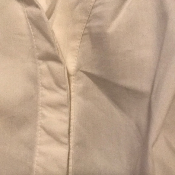 White, front bow button down - Picture 4 of 6
